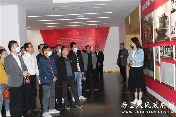 淮南壽縣人社局開展“學(xué)黨史、祭英烈”暨新一輪深化“三個(gè)以案”警示教育活動(dòng)