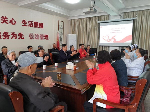 淮南市助力健康 情暖老兵 市軍休所聯合市第三人民醫院開展老年慢病健康知識講座活動