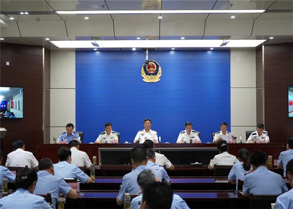 淮南市公安局召開全市公安機關創建全國文明城市動員大會 晁友福副市長出席并講話