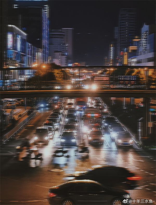 【圖說(shuō)淮南】——淮南車水馬龍的夜路