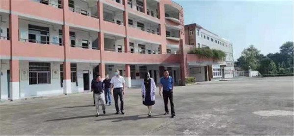 淮南市：陳光煚赴淮南十一中檢查2021級七年級新生學情調研檢測工作