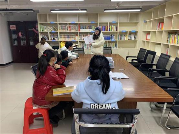 淮南高新區三和鎮安理社區開展留守兒童寒假家風家教宣講活動