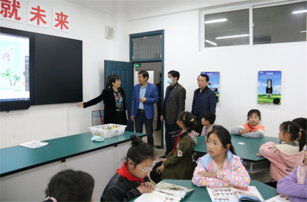 淮南：九二小迎接市義務教育優(yōu)質均衡發(fā)展督導組檢查